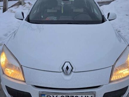 Белый Рено Меган, объемом двигателя 1.46 л и пробегом 230 тыс. км за 6000 $, фото 1 на Automoto.ua