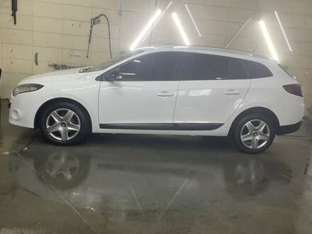 Білий Рено Меган, об'ємом двигуна 1.46 л та пробігом 343 тис. км за 6200 $, фото 1 на Automoto.ua