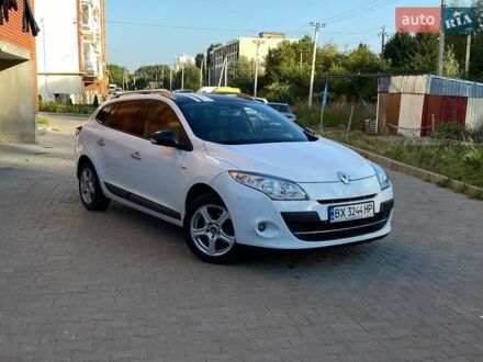 Рено Меган 2011 в Хмельницком на Automoto.ua Белый Рено Меган, объемом двигателя 1.4 л и пробегом 218 тыс. км за 6500 $, фото 1 на Automoto.ua