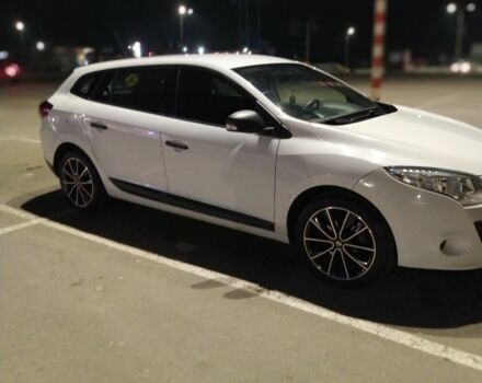 Білий Рено Меган, об'ємом двигуна 1 л та пробігом 200 тис. км за 6099 $, фото 1 на Automoto.ua