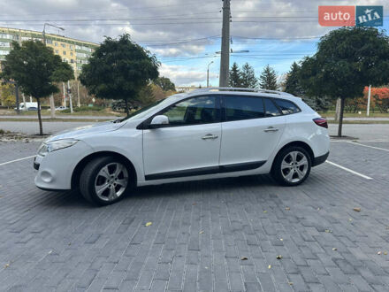 Рено Меган 2011 в Полтаве на Automoto.ua Белый Рено Меган, объемом двигателя 1.6 л и пробегом 206 тыс. км за 6800 $, фото 1 на Automoto.ua