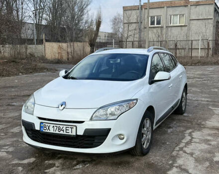 Белый Рено Меган, объемом двигателя 1.46 л и пробегом 293 тыс. км за 6700 $, фото 1 на Automoto.ua