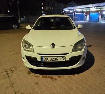 Белый Рено Меган, объемом двигателя 1.46 л и пробегом 254 тыс. км за 7500 $, фото 1 на Automoto.ua