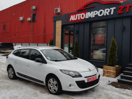 Белый Рено Меган, объемом двигателя 1.46 л и пробегом 340 тыс. км за 6200 $, фото 1 на Automoto.ua