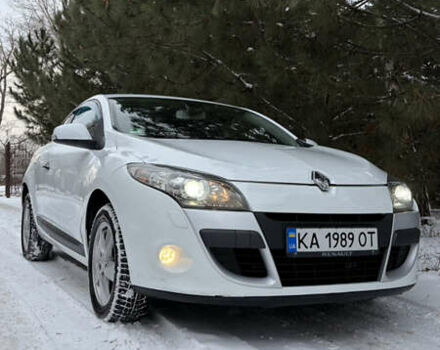 Білий Рено Меган, об'ємом двигуна 2 л та пробігом 139 тис. км за 7290 $, фото 1 на Automoto.ua