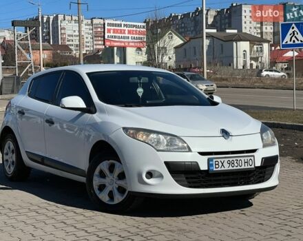 Білий Рено Меган, об'ємом двигуна 1.46 л та пробігом 281 тис. км за 6100 $, фото 1 на Automoto.ua