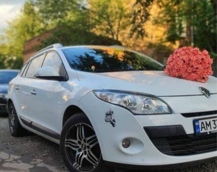 Белый Рено Меган, объемом двигателя 1.5 л и пробегом 290 тыс. км за 5900 $, фото 1 на Automoto.ua