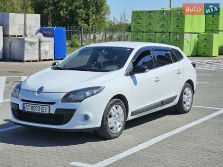 Рено Меган 2011 у Івано-Франківську на Automoto.ua Білий Рено Меган, об'ємом двигуна 1.46 л та пробігом 231 тис. км за 7000 $, фото 1 на Automoto.ua