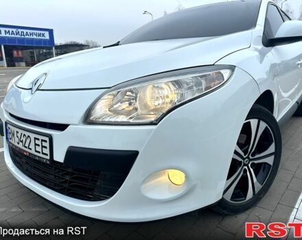 Белый Рено Меган, объемом двигателя 1.5 л и пробегом 234 тыс. км за 6999 $, фото 1 на Automoto.ua