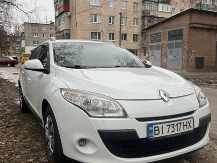 Білий Рено Меган, об'ємом двигуна 1.46 л та пробігом 280 тис. км за 7600 $, фото 1 на Automoto.ua