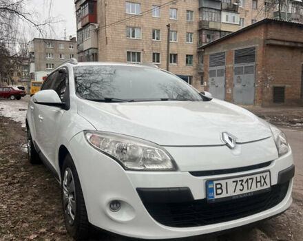Белый Рено Меган, объемом двигателя 1.46 л и пробегом 280 тыс. км за 7600 $, фото 1 на Automoto.ua