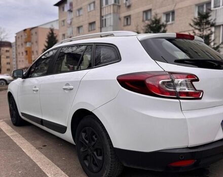 Білий Рено Меган, об'ємом двигуна 1.46 л та пробігом 250 тис. км за 5500 $, фото 1 на Automoto.ua