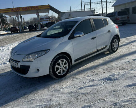 Білий Рено Меган, об'ємом двигуна 1.6 л та пробігом 137 тис. км за 7600 $, фото 1 на Automoto.ua