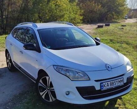 Рено Меган 2011 в Киеве на Automoto.ua Белый Рено Меган, объемом двигателя 1.87 л и пробегом 244 тыс. км за 6300 $, фото 1 на Automoto.ua