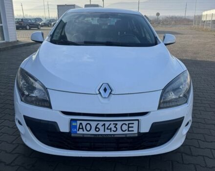 Белый Рено Меган, объемом двигателя 1.5 л и пробегом 250 тыс. км за 6500 $, фото 1 на Automoto.ua
