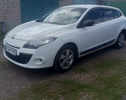 Білий Рено Меган, об'ємом двигуна 1.5 л та пробігом 210 тис. км за 7700 $, фото 1 на Automoto.ua