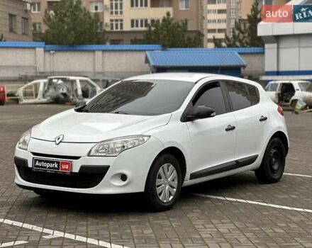 Белый Рено Меган, объемом двигателя 1.5 л и пробегом 275 тыс. км за 6440 $, фото 1 на Automoto.ua