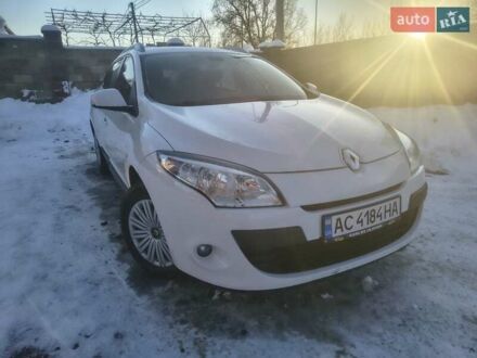 Белый Рено Меган, объемом двигателя 1.6 л и пробегом 193 тыс. км за 6300 $, фото 1 на Automoto.ua