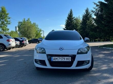 Белый Рено Меган, объемом двигателя 1.46 л и пробегом 240 тыс. км за 7100 $, фото 1 на Automoto.ua