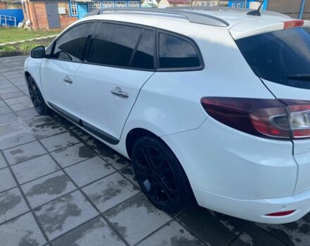 Белый Рено Меган, объемом двигателя 1.5 л и пробегом 220 тыс. км за 6200 $, фото 1 на Automoto.ua