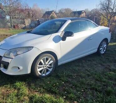 Белый Рено Меган, объемом двигателя 1.46 л и пробегом 169 тыс. км за 7000 $, фото 1 на Automoto.ua