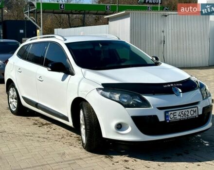 Белый Рено Меган, объемом двигателя 1.5 л и пробегом 240 тыс. км за 6300 $, фото 1 на Automoto.ua