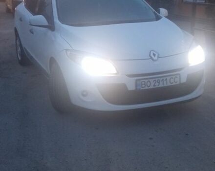 Белый Рено Меган, объемом двигателя 1.5 л и пробегом 312 тыс. км за 6100 $, фото 1 на Automoto.ua