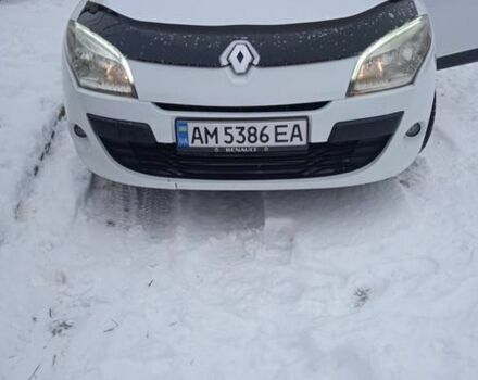 Белый Рено Меган, объемом двигателя 1.46 л и пробегом 198 тыс. км за 5200 $, фото 1 на Automoto.ua