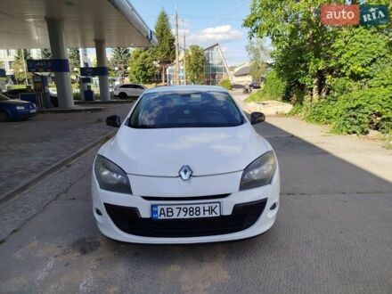 Білий Рено Меган, об'ємом двигуна 1.46 л та пробігом 301 тис. км за 6300 $, фото 1 на Automoto.ua