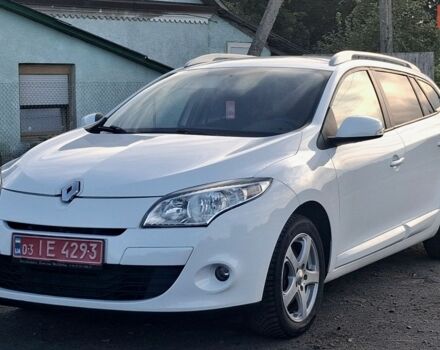 Білий Рено Меган, об'ємом двигуна 1.6 л та пробігом 197 тис. км за 6400 $, фото 1 на Automoto.ua
