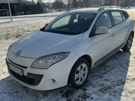 Білий Рено Меган, об'ємом двигуна 1.46 л та пробігом 296 тис. км за 5999 $, фото 1 на Automoto.ua