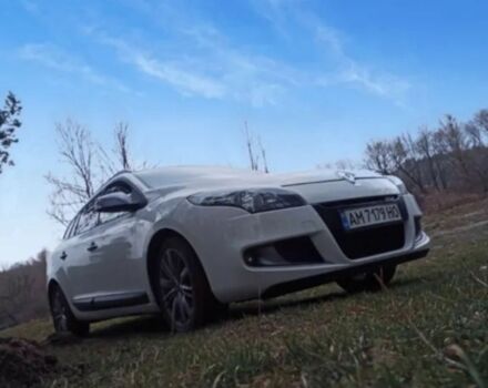 Белый Рено Меган, объемом двигателя 1.5 л и пробегом 235 тыс. км за 7000 $, фото 1 на Automoto.ua