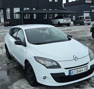 Белый Рено Меган, объемом двигателя 1.46 л и пробегом 309 тыс. км за 5900 $, фото 1 на Automoto.ua