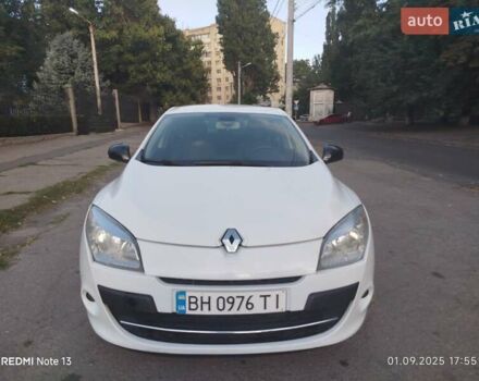 Білий Рено Меган, об'ємом двигуна 1.46 л та пробігом 278 тис. км за 5700 $, фото 1 на Automoto.ua