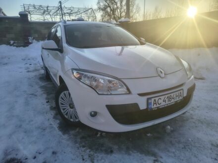Білий Рено Меган, об'ємом двигуна 1.6 л та пробігом 193 тис. км за 6300 $, фото 1 на Automoto.ua