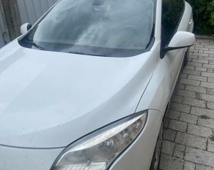 Белый Рено Меган, объемом двигателя 1.5 л и пробегом 340 тыс. км за 5500 $, фото 1 на Automoto.ua