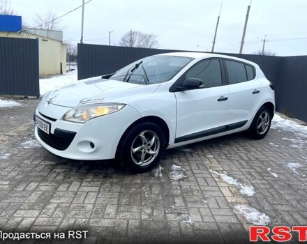 Білий Рено Меган, об'ємом двигуна 1.5 л та пробігом 28000 тис. км за 5600 $, фото 1 на Automoto.ua
