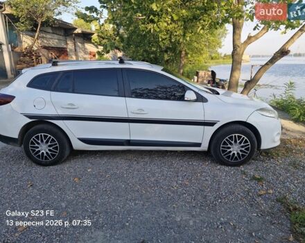 Білий Рено Меган, об'ємом двигуна 1.46 л та пробігом 313 тис. км за 5200 $, фото 1 на Automoto.ua