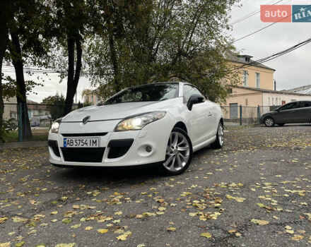 Белый Рено Меган, объемом двигателя 1.46 л и пробегом 258 тыс. км за 9300 $, фото 1 на Automoto.ua