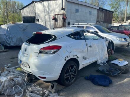 Білий Рено Меган, об'ємом двигуна 2 л та пробігом 160 тис. км за 3991 $, фото 1 на Automoto.ua