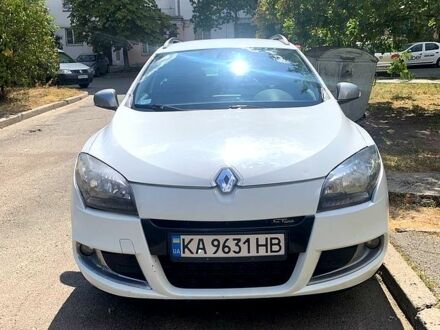 Белый Рено Меган, объемом двигателя 1.5 л и пробегом 255 тыс. км за 5400 $, фото 1 на Automoto.ua
