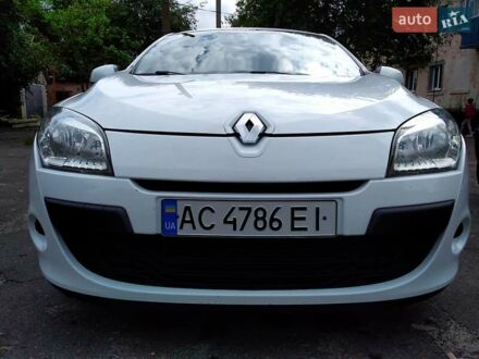 Белый Рено Меган, объемом двигателя 1.46 л и пробегом 191 тыс. км за 7300 $, фото 1 на Automoto.ua