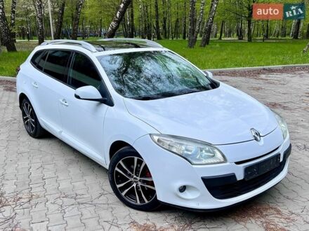 Білий Рено Меган, об'ємом двигуна 1.5 л та пробігом 219 тис. км за 6999 $, фото 1 на Automoto.ua