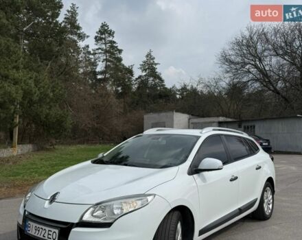 Білий Рено Меган, об'ємом двигуна 1.46 л та пробігом 241 тис. км за 7500 $, фото 1 на Automoto.ua