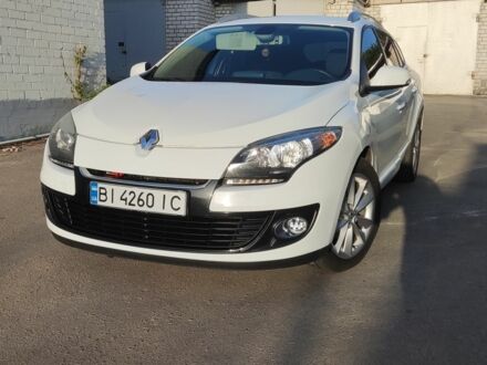 Белый Рено Меган, объемом двигателя 1.5 л и пробегом 237 тыс. км за 8000 $, фото 1 на Automoto.ua