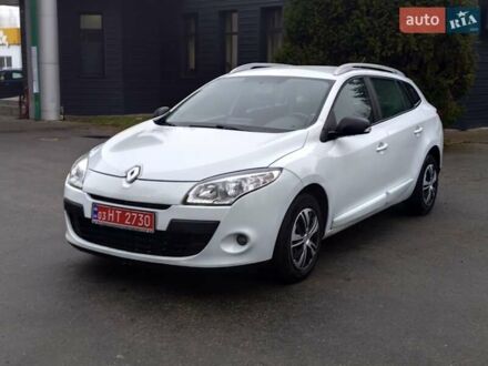 Белый Рено Меган, объемом двигателя 1.6 л и пробегом 57 тыс. км за 7750 $, фото 1 на Automoto.ua