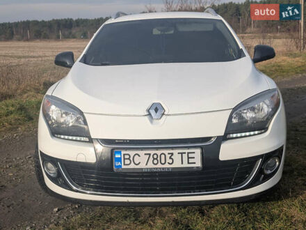 Білий Рено Меган, об'ємом двигуна 1.46 л та пробігом 261 тис. км за 7800 $, фото 1 на Automoto.ua