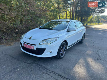 Белый Рено Меган, объемом двигателя 1.5 л и пробегом 254 тыс. км за 7200 $, фото 1 на Automoto.ua