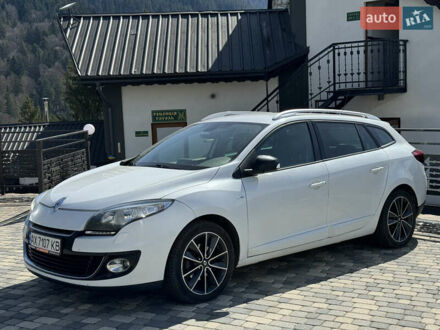 Белый Рено Меган, объемом двигателя 1.6 л и пробегом 208 тыс. км за 8700 $, фото 1 на Automoto.ua