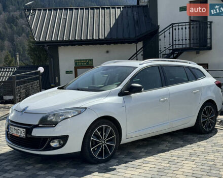 Белый Рено Меган, объемом двигателя 1.6 л и пробегом 208 тыс. км за 8700 $, фото 1 на Automoto.ua